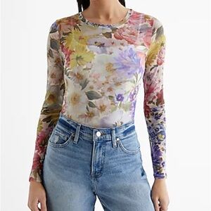 Metallic Junee fitted mesh floral crew neck long sleeve top size medium
